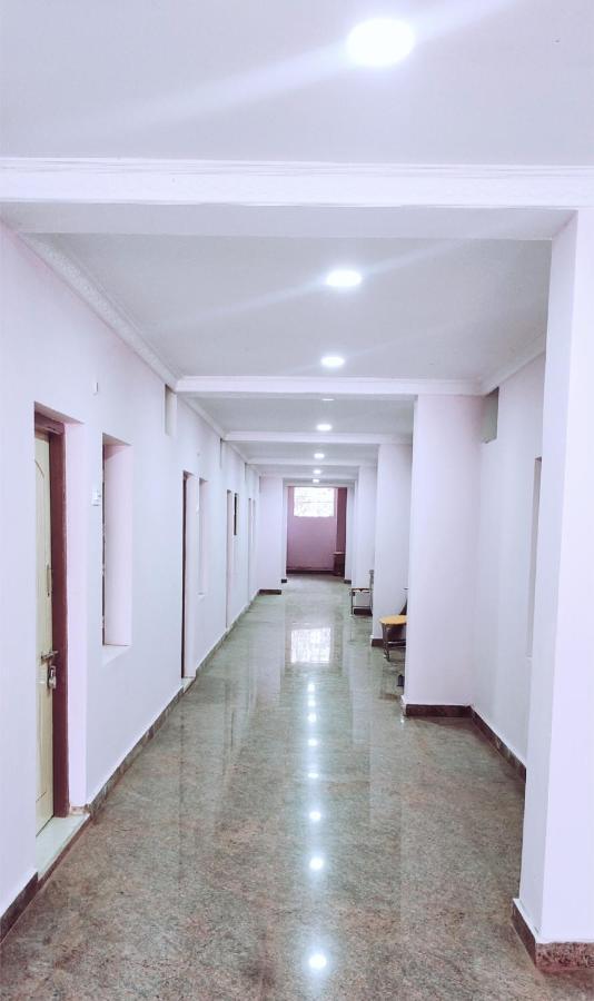 Вилла Mount View Residency Tiruttani Thiruttani Экстерьер фото