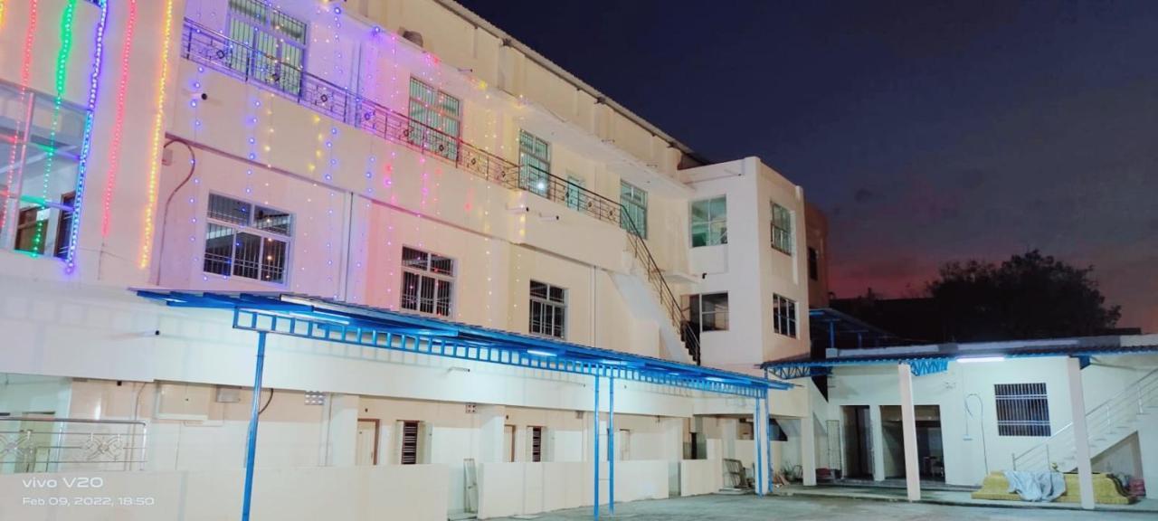 Вилла Mount View Residency Tiruttani Thiruttani Экстерьер фото